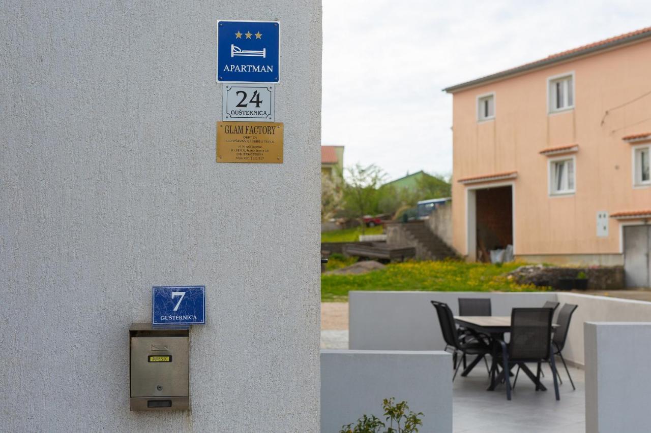 Apartment Mladen Krk Town Exterior foto