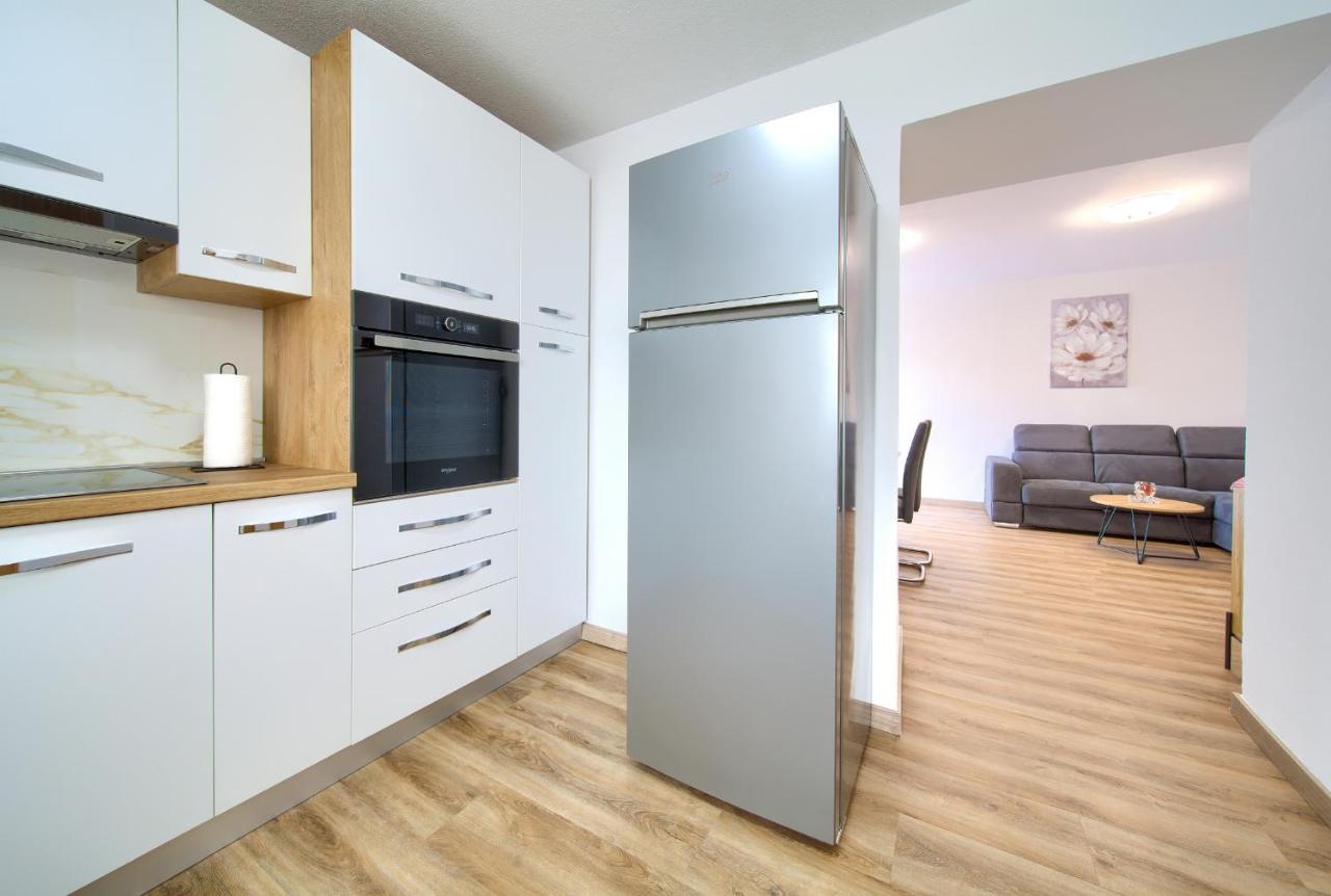 Apartment Mladen Krk Town Exterior foto